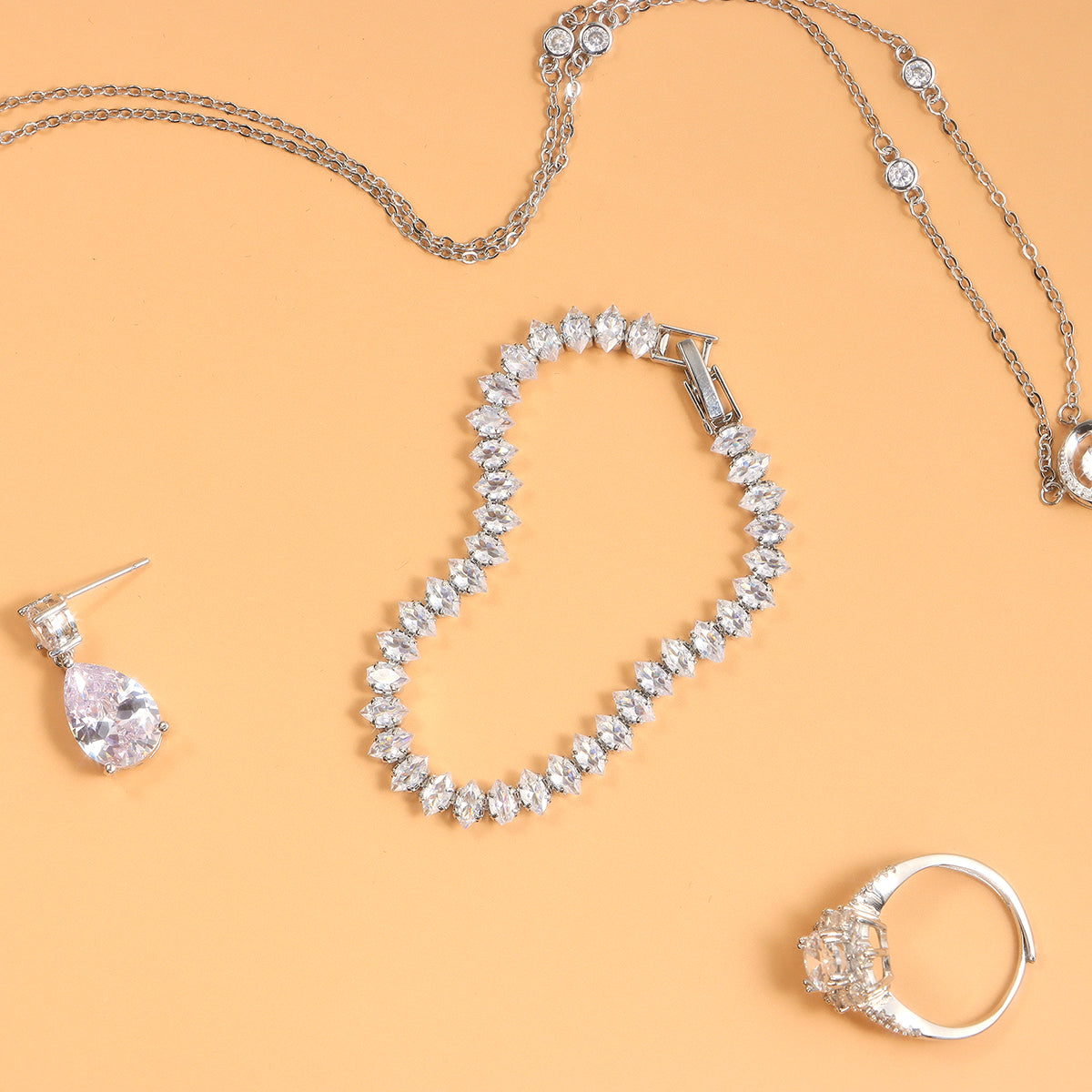 Full-Pavé Lab Grown Diamond Bracelet｜ White Gold Radiance, Radiant Against the Skin